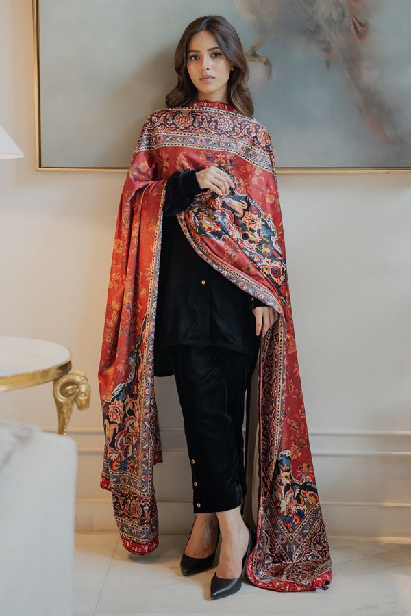 Amayra Shawl B