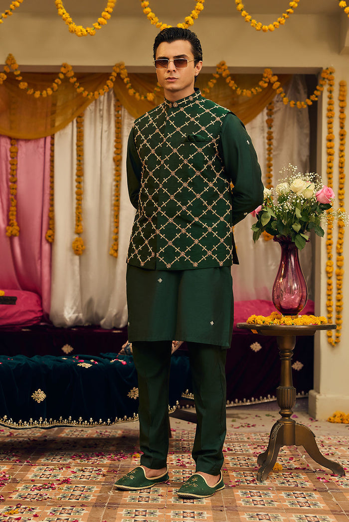 Rang-e-Nehal – Emerald Kurta Set with Jali Waistcoat