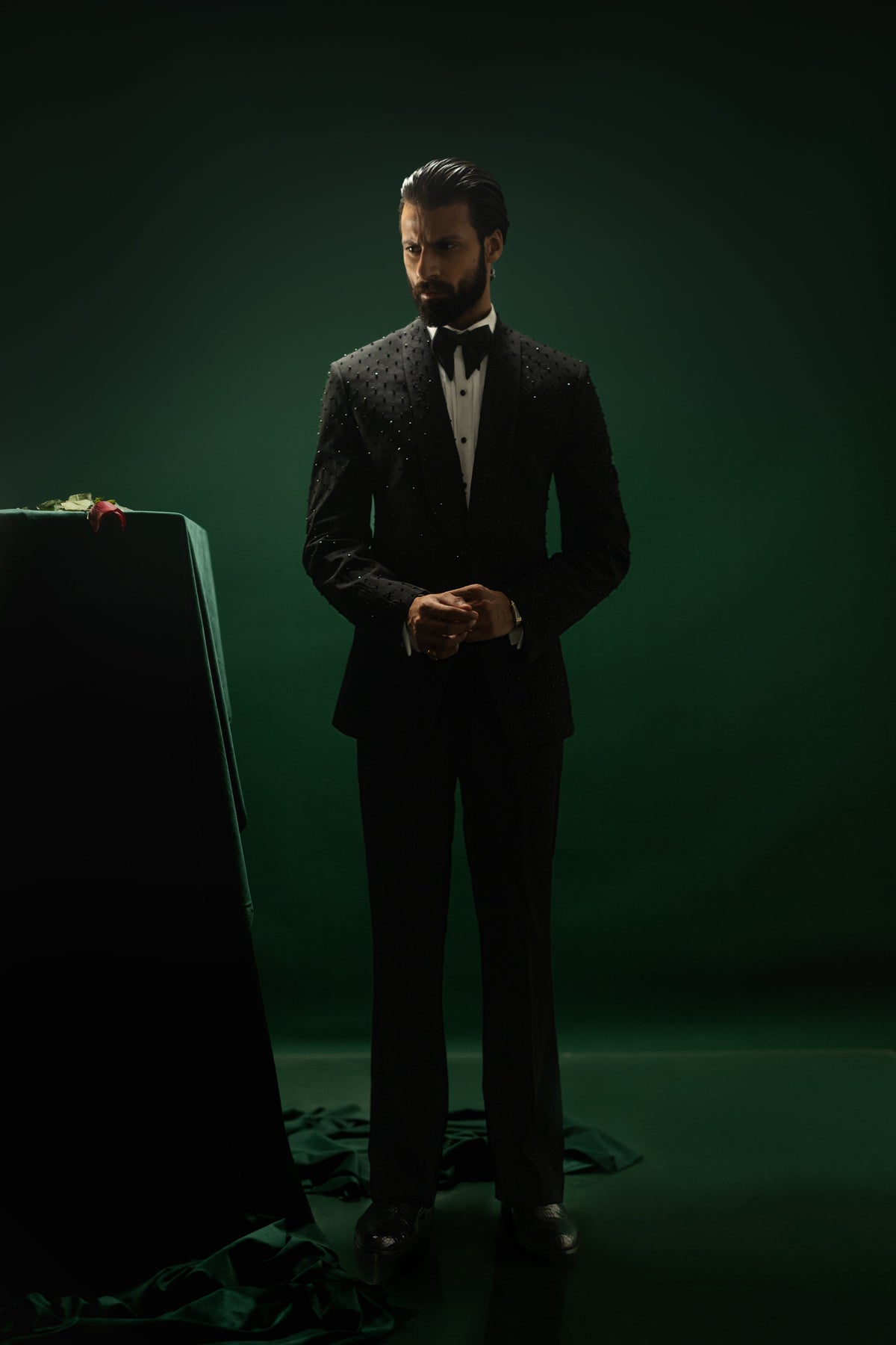 Noir éclat – the Beaded Midnight Tuxedo