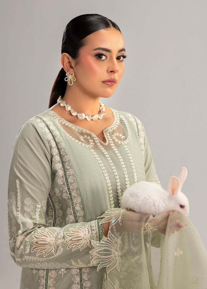2633A Embroidered 3 Piece