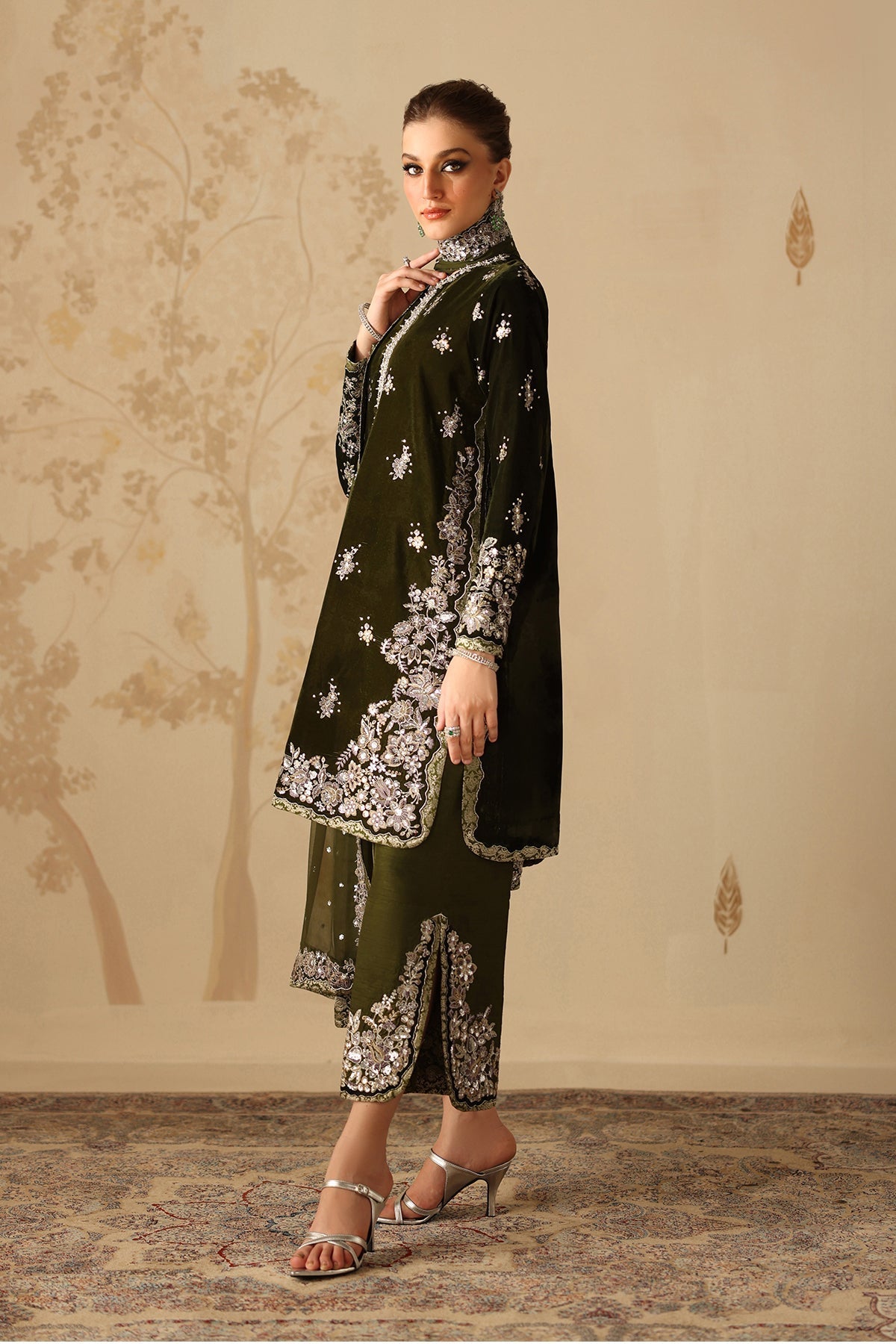 Embroidered Velvet UF-4311