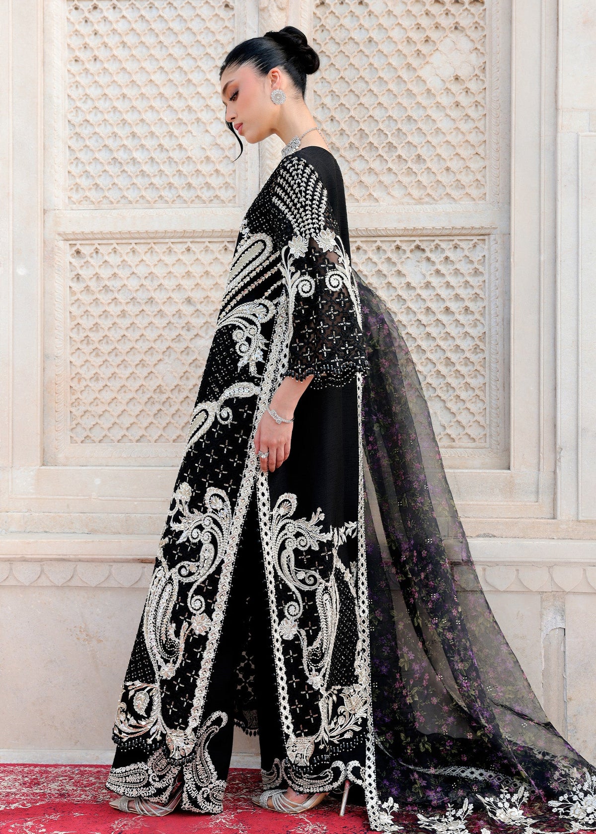 Delina – Black by Saira Shakira