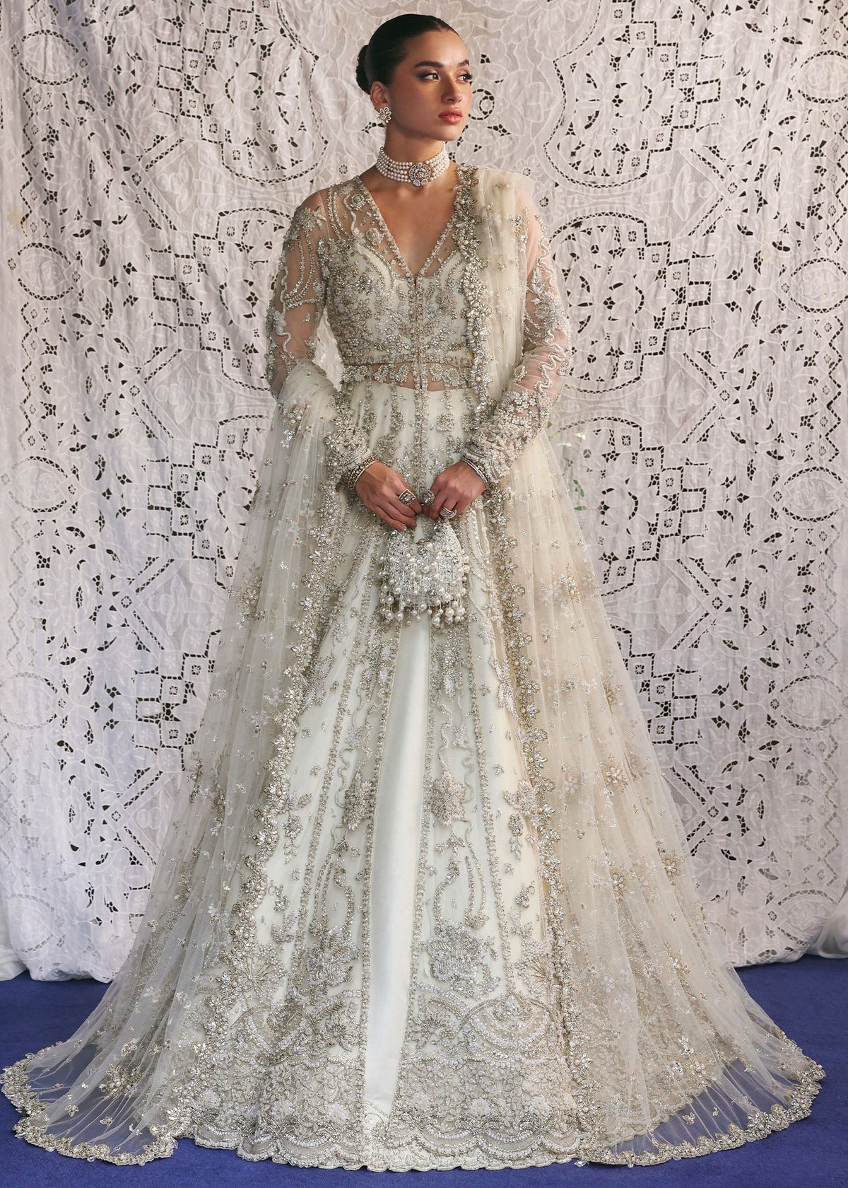 Roshnaai