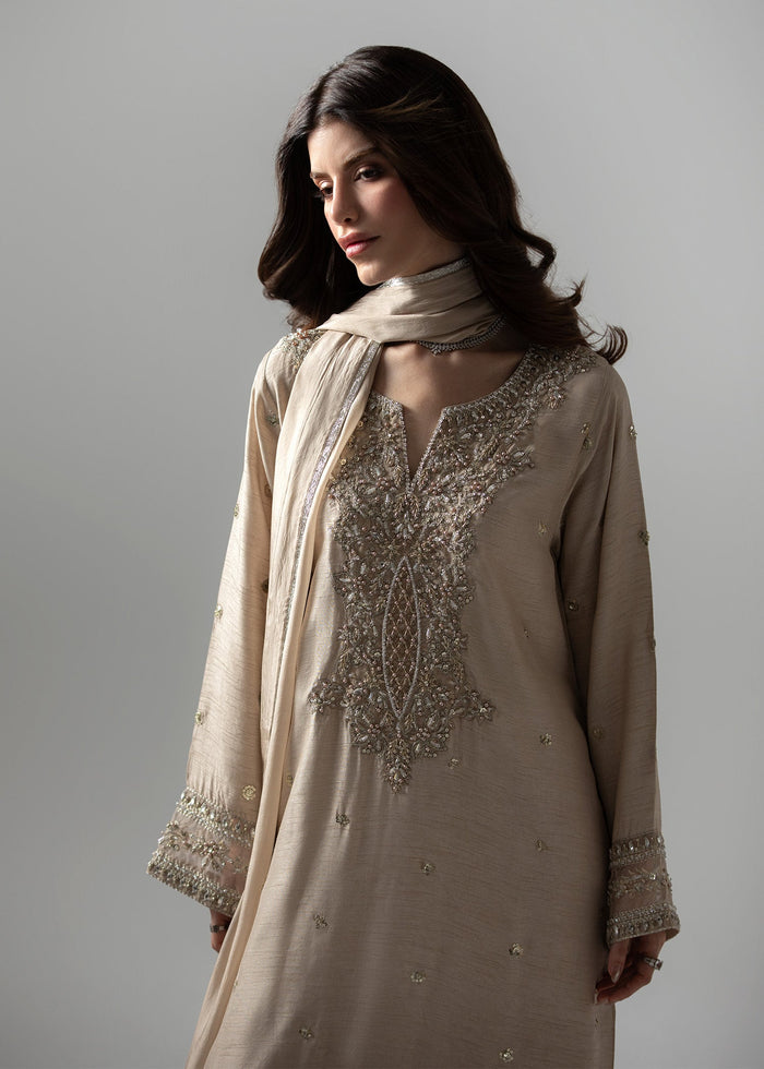 2660A Embroidered 3 Piece