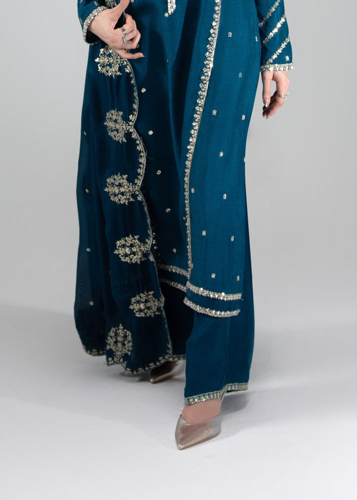 2655A Embroidered 3 Piece
