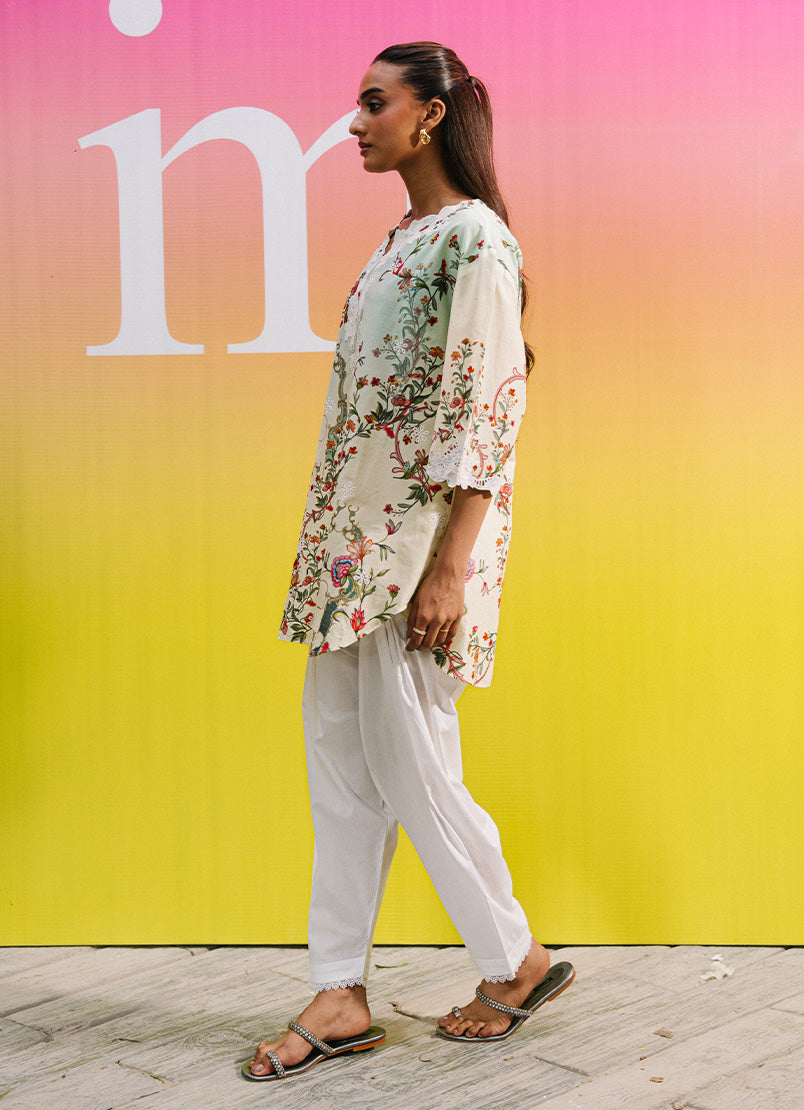 Printed Embroidered Kurta 17154