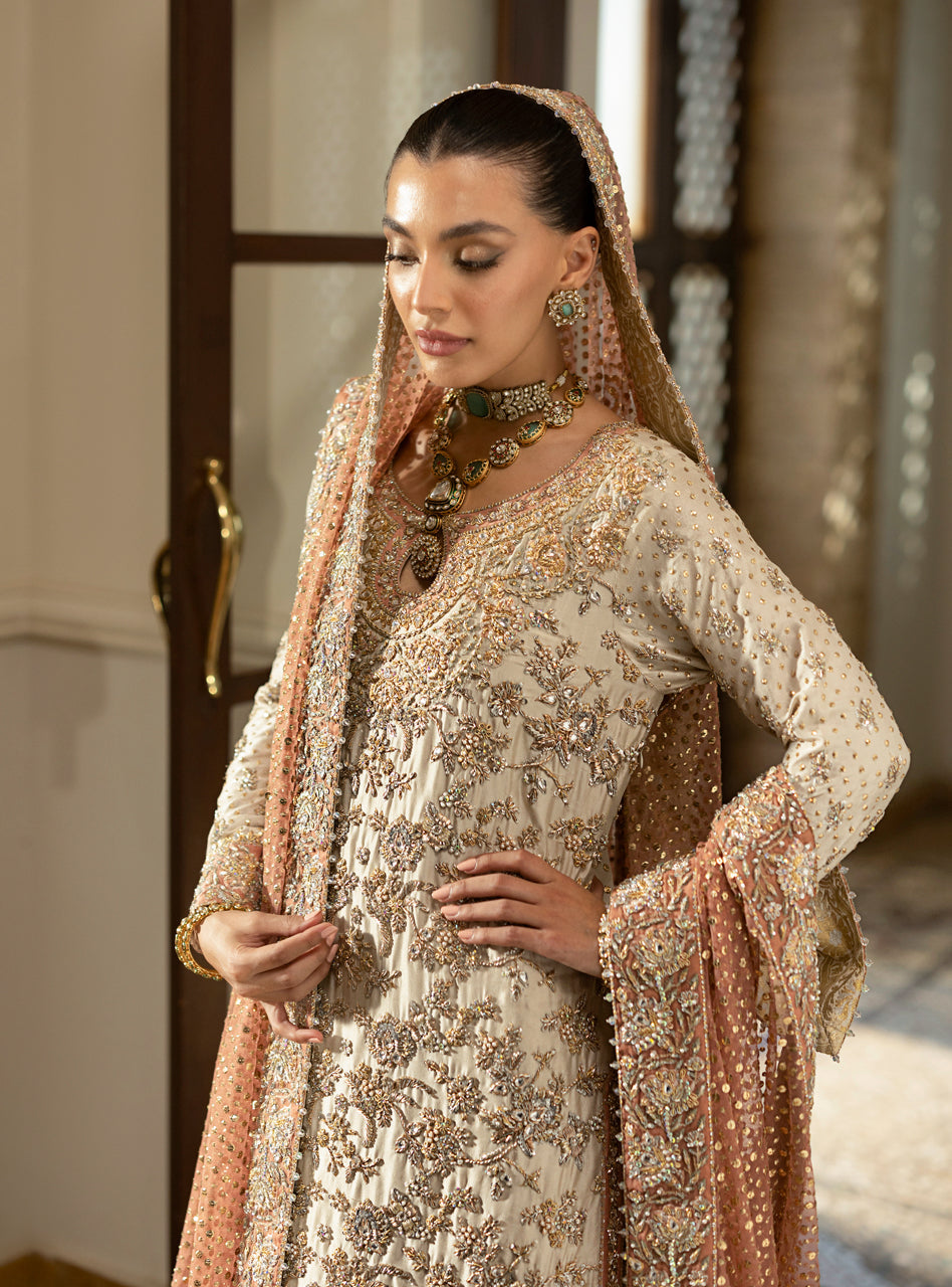 Noor - Zainab Chottani Kehkashan 26