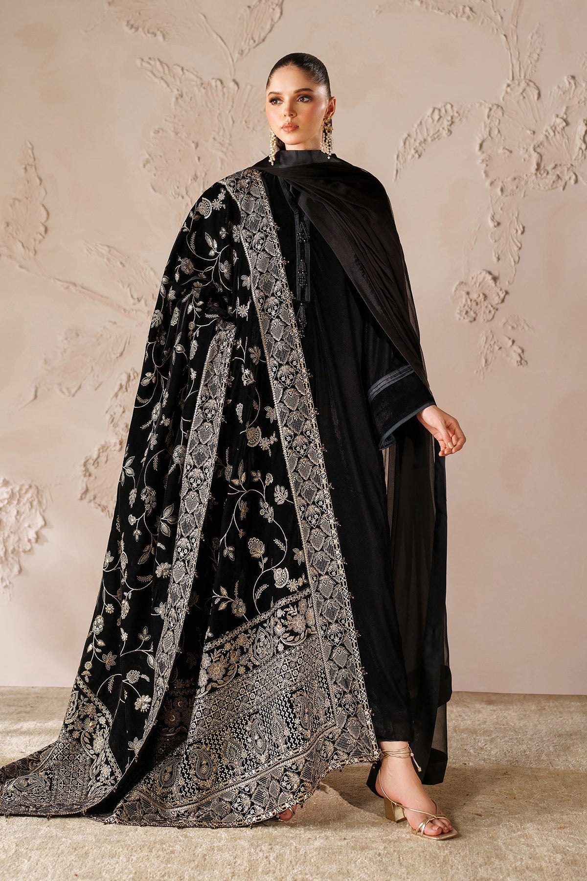 Embroidered Velvet Shawl VS-57