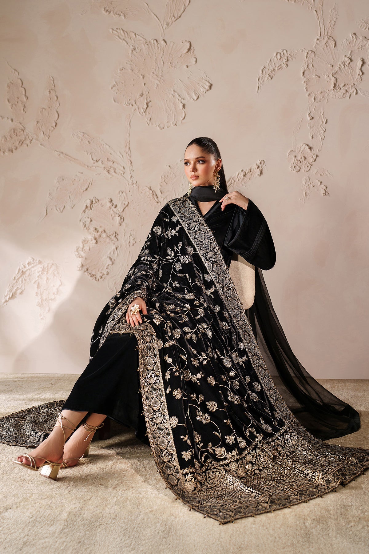 Embroidered Velvet Shawl VS-57
