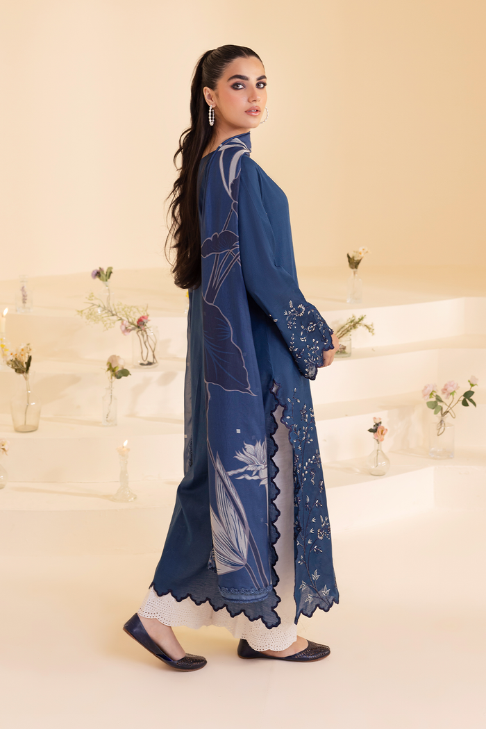 UE-260 Embroidered Lawn
