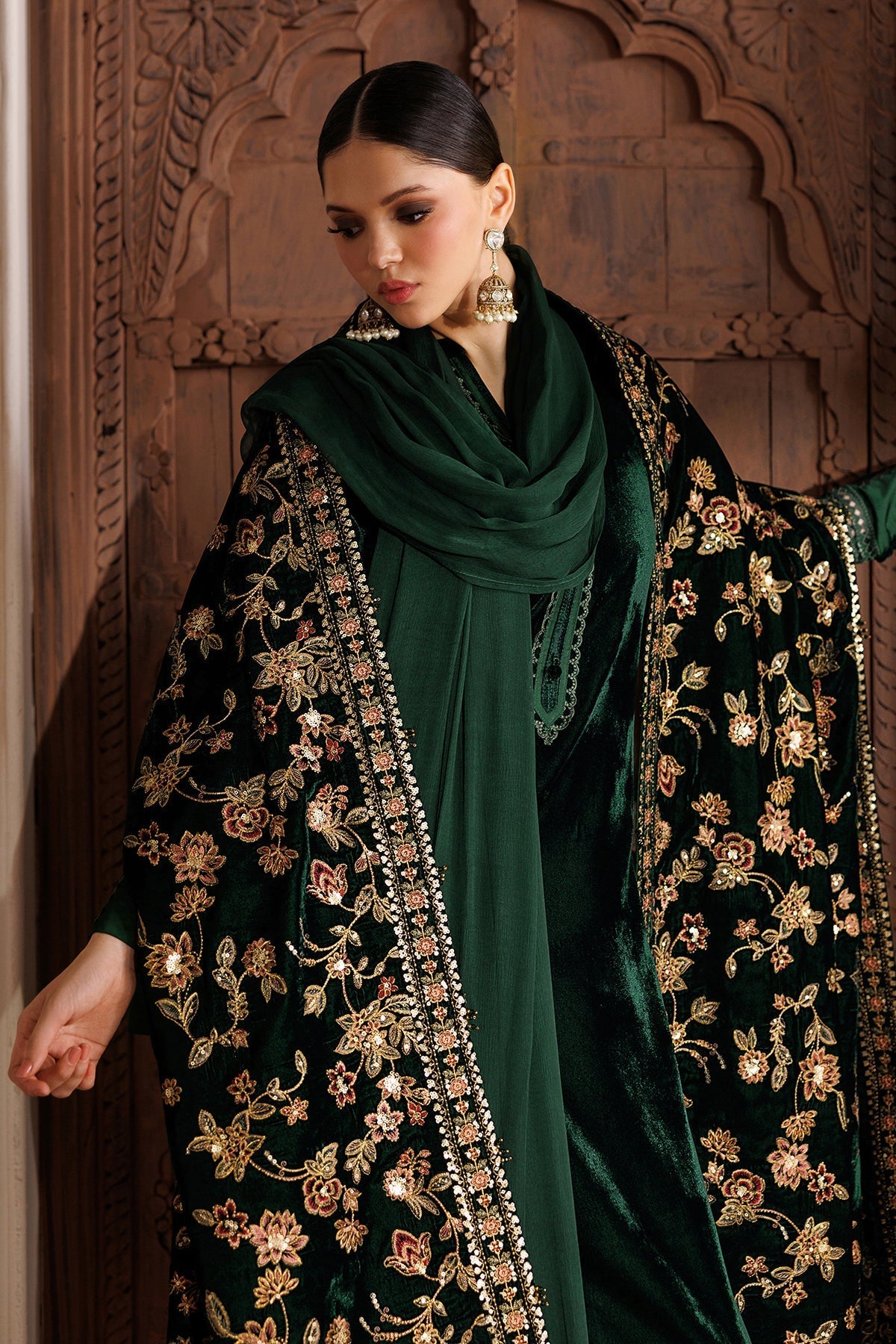 Embroidered Velvet Shawl VS-68