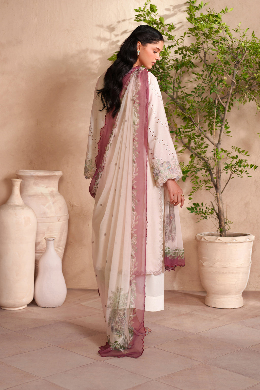 EL-04 Embroidered Lawn