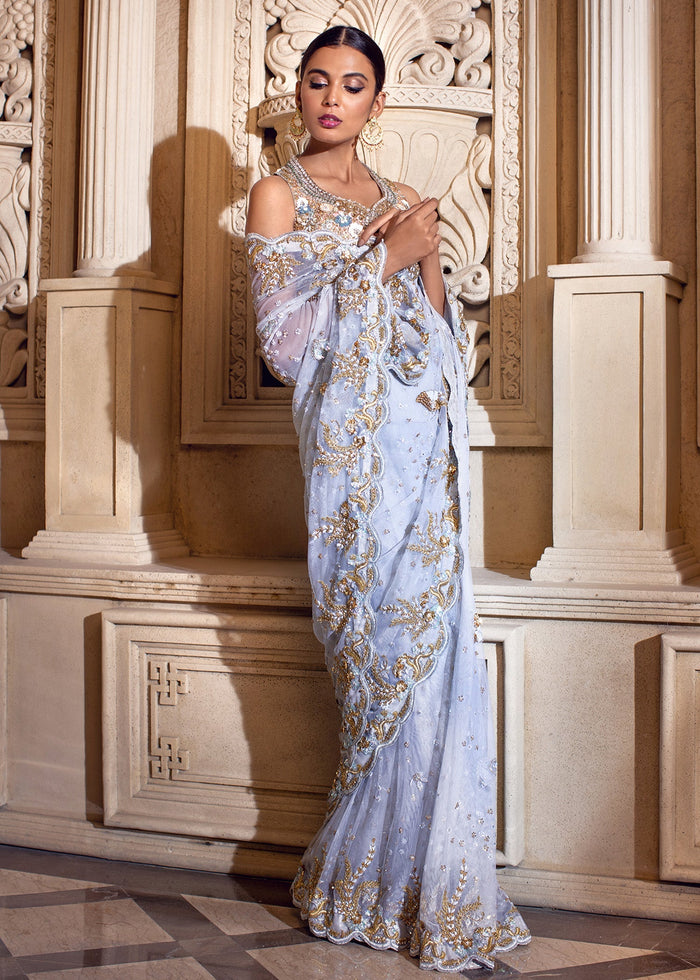 Aura Sari