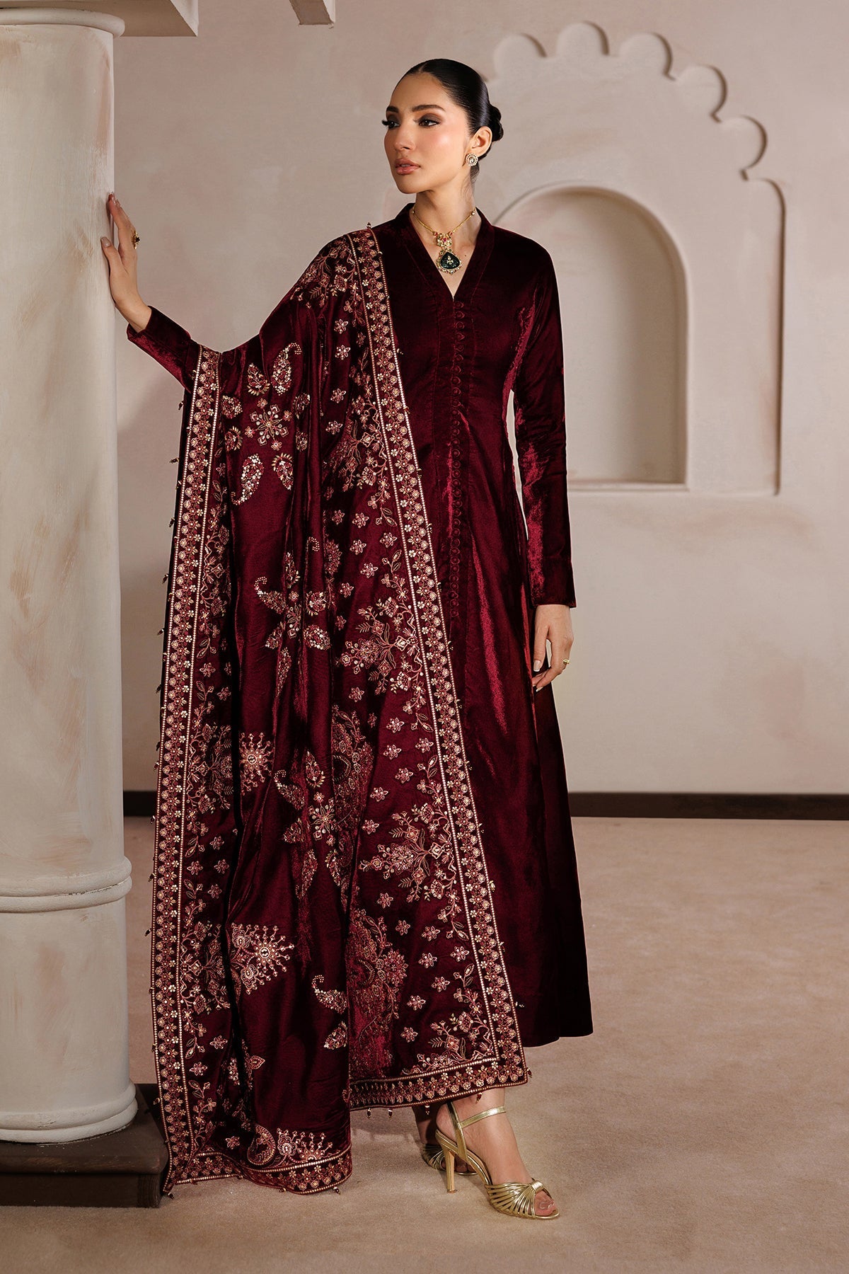Embroidered Velvet Shawl VS-69