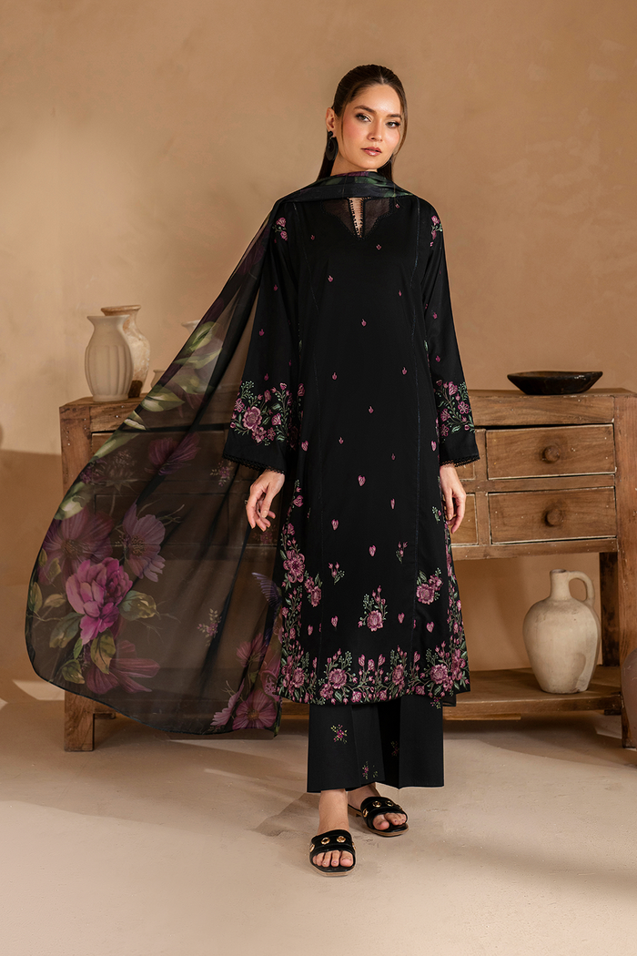 UE-477 Embroidered Lawn