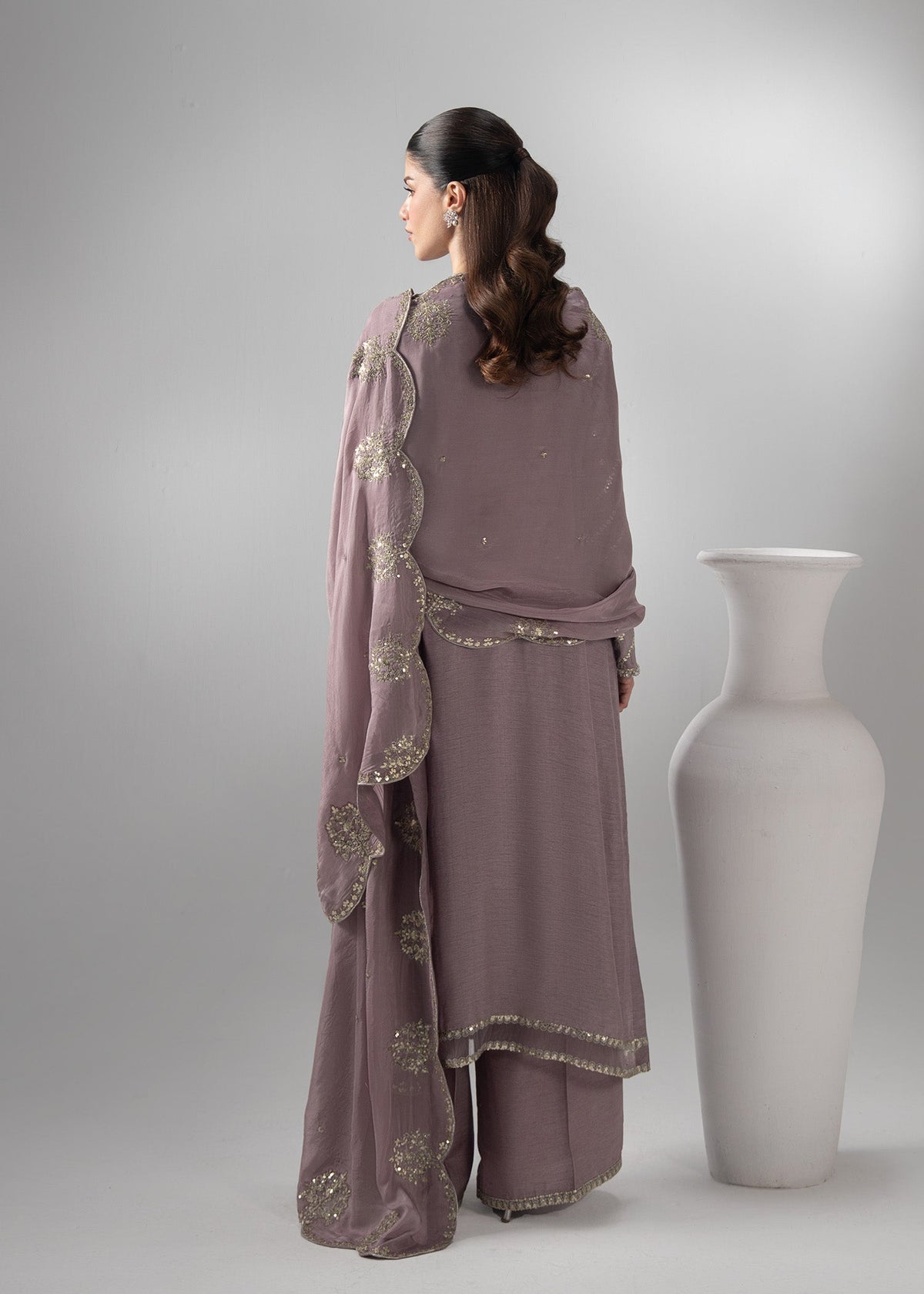 2657B Embroidered 3 Piece