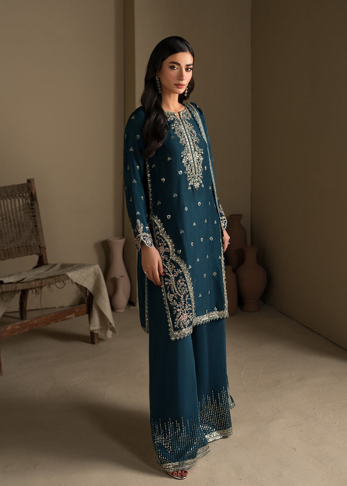 2624A Embroidered 3 Piece