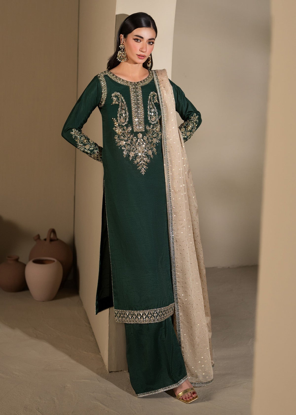 2621B Embroidered 3 Piece