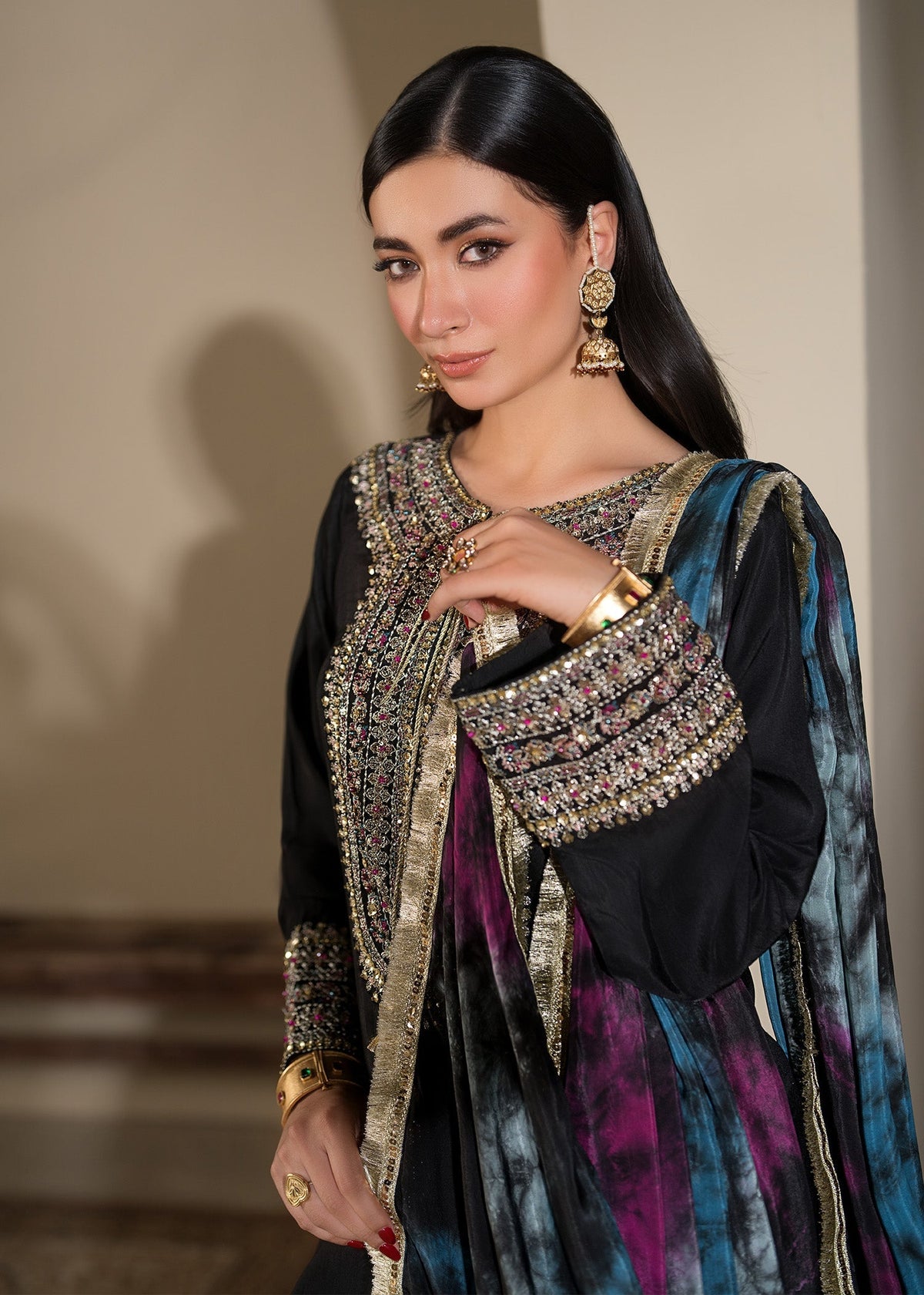 2619B Embroidered 3 Piece