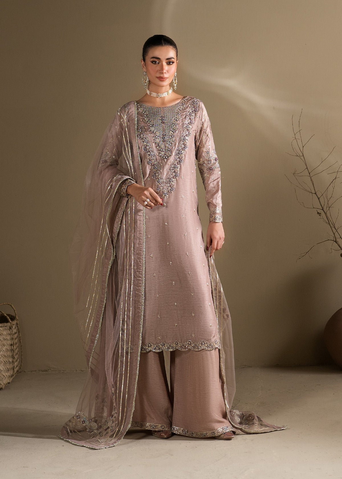 2620A Embroidered 3 Piece