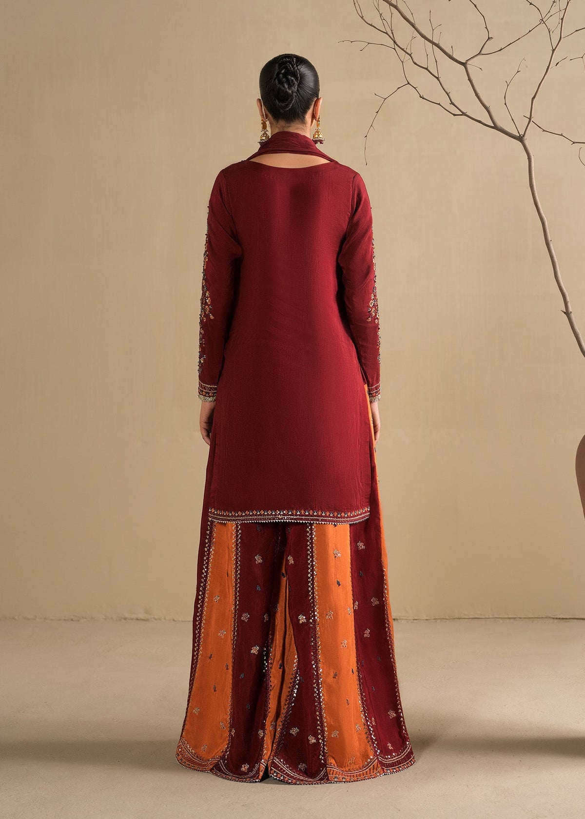 2622A Embroidered 3 Piece