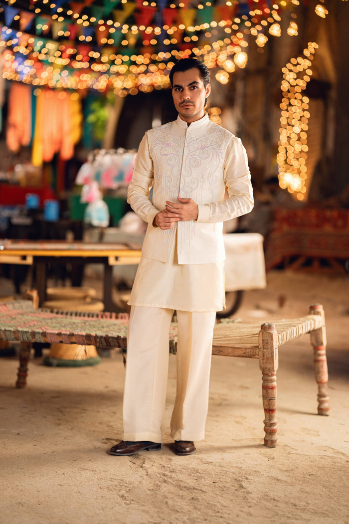 Zavian Ivory Waist Coat