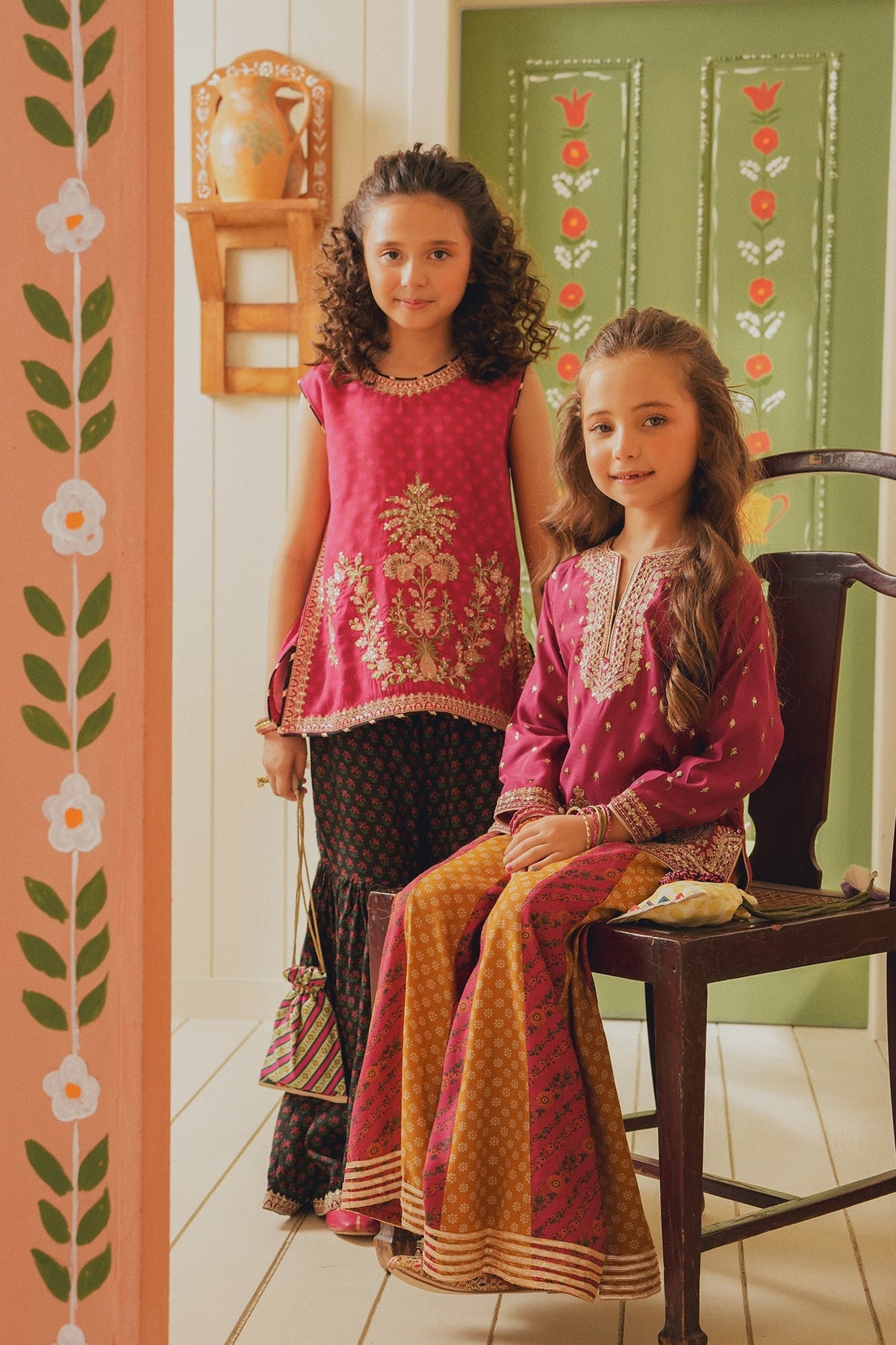 Embroidered Suit (E1070-404-406 E1070-304-406)