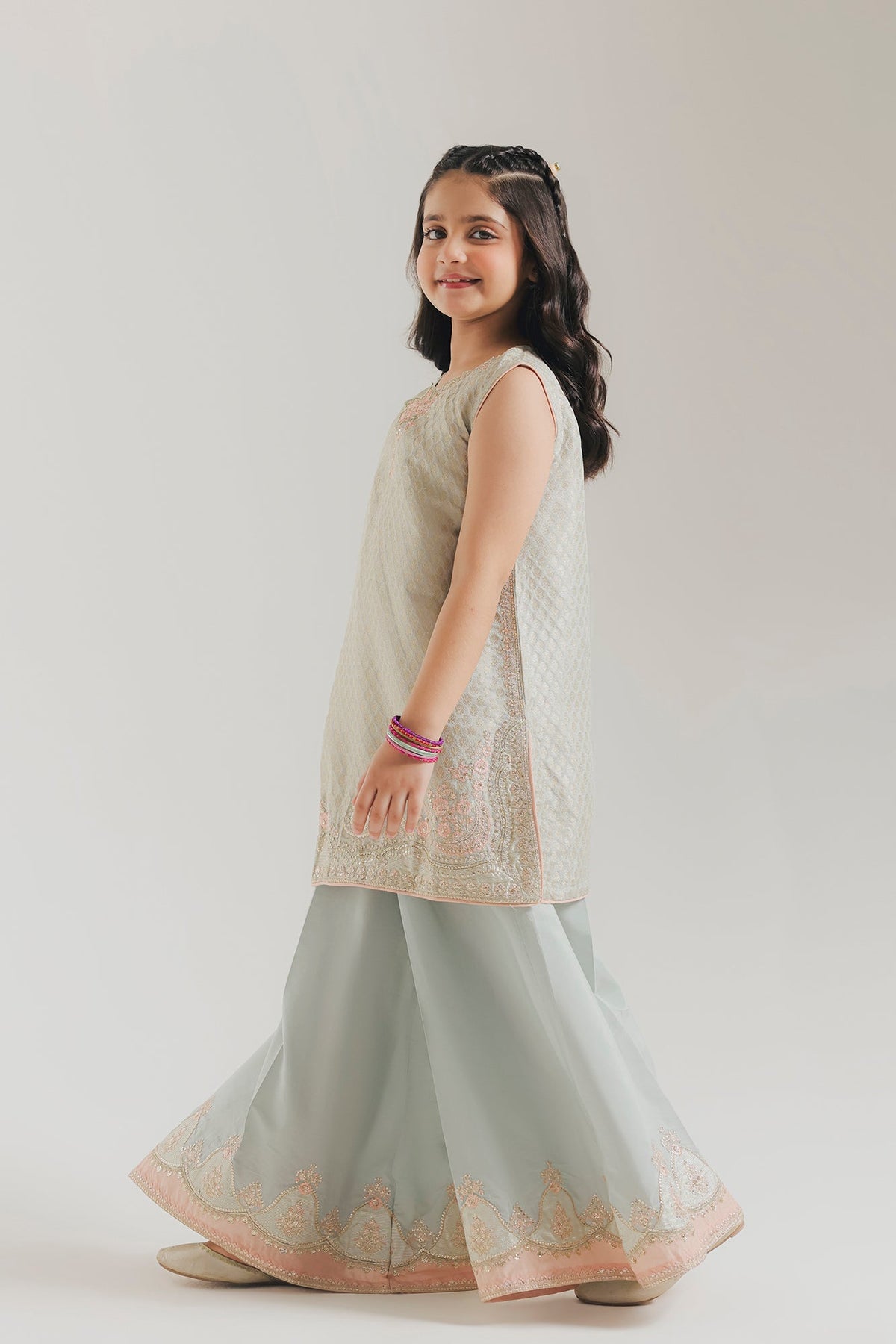 Embroidered Suit (E1060/404/721 E1060/304/721)