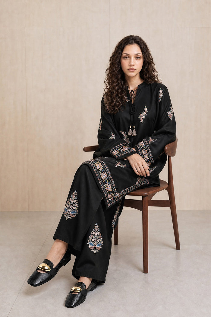Embroidered 2 Piece Suit E9361