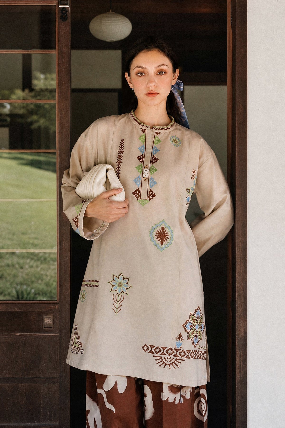 Embroidered 2 Piece Suit E9379
