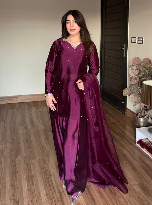 Izzah Embroidered Dress - 3 Piece