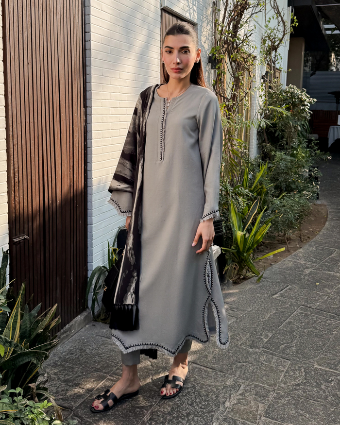 Embroided Thread Set