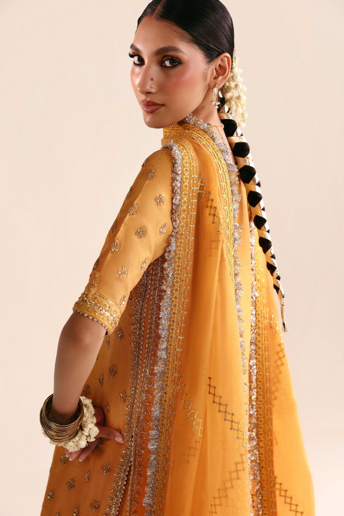 Mustard mayun farshi shalwar set