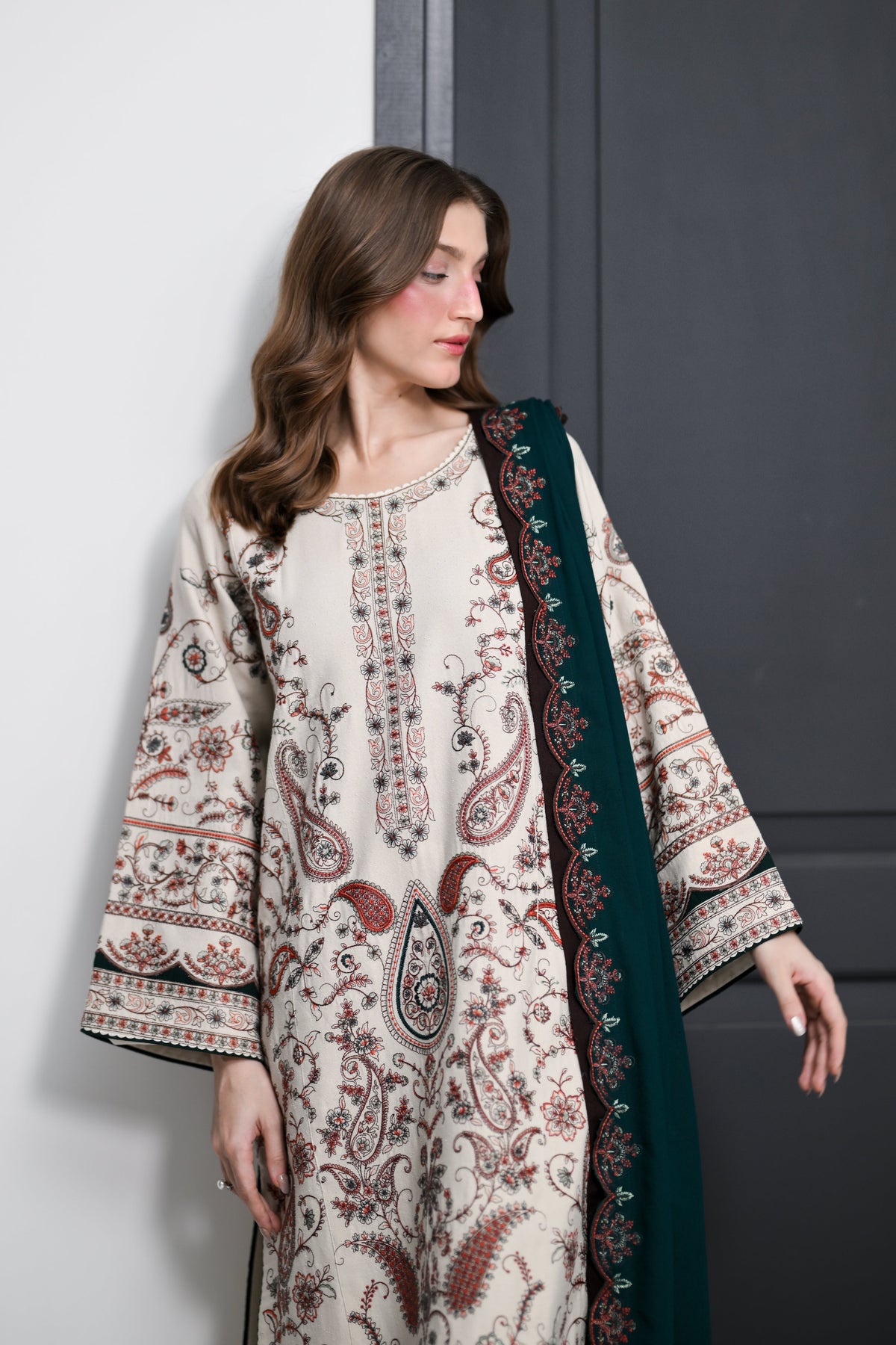 Elara Ivory Karandi 3-Piece Suit