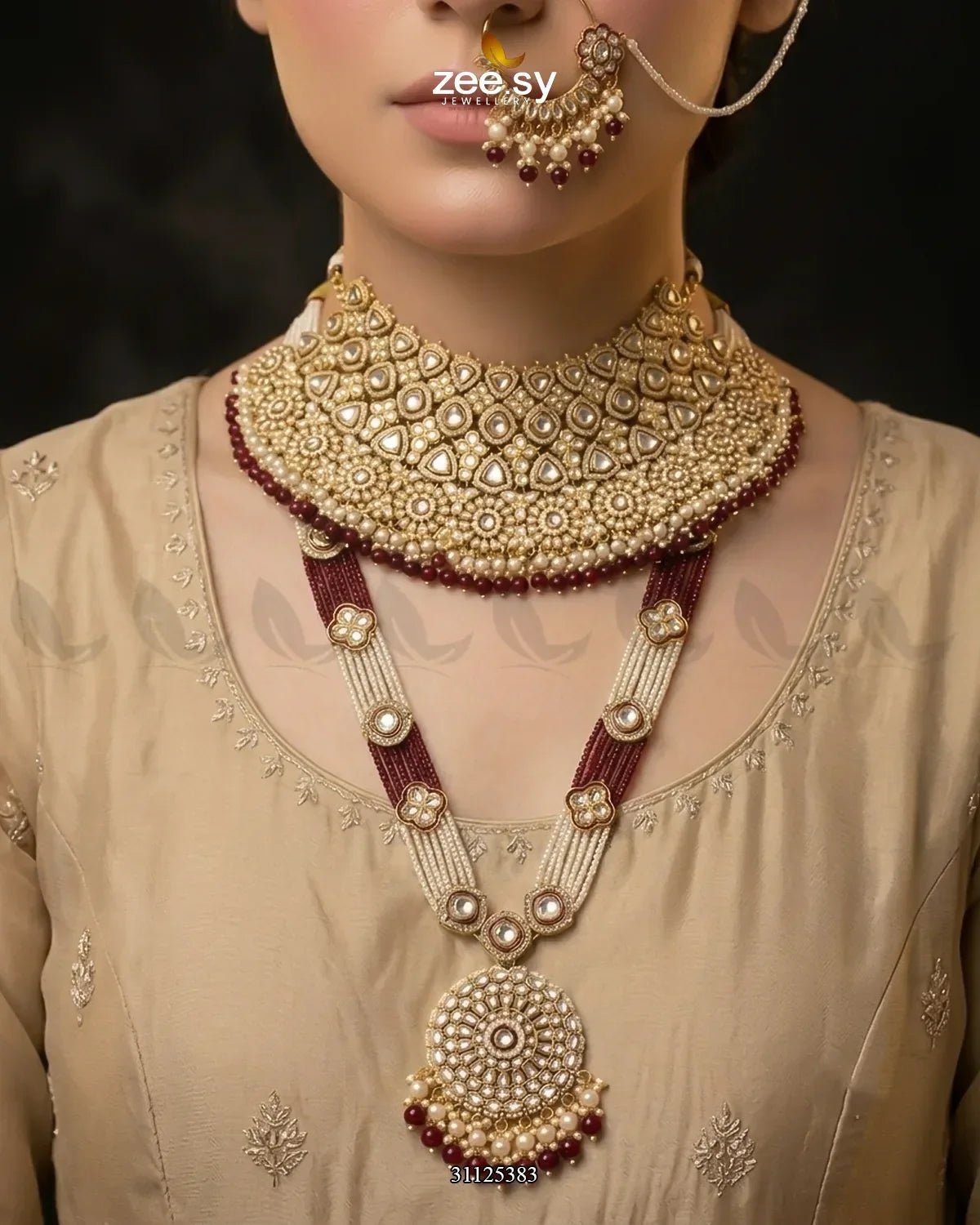 Luxurious Broad Carved Bridal Set