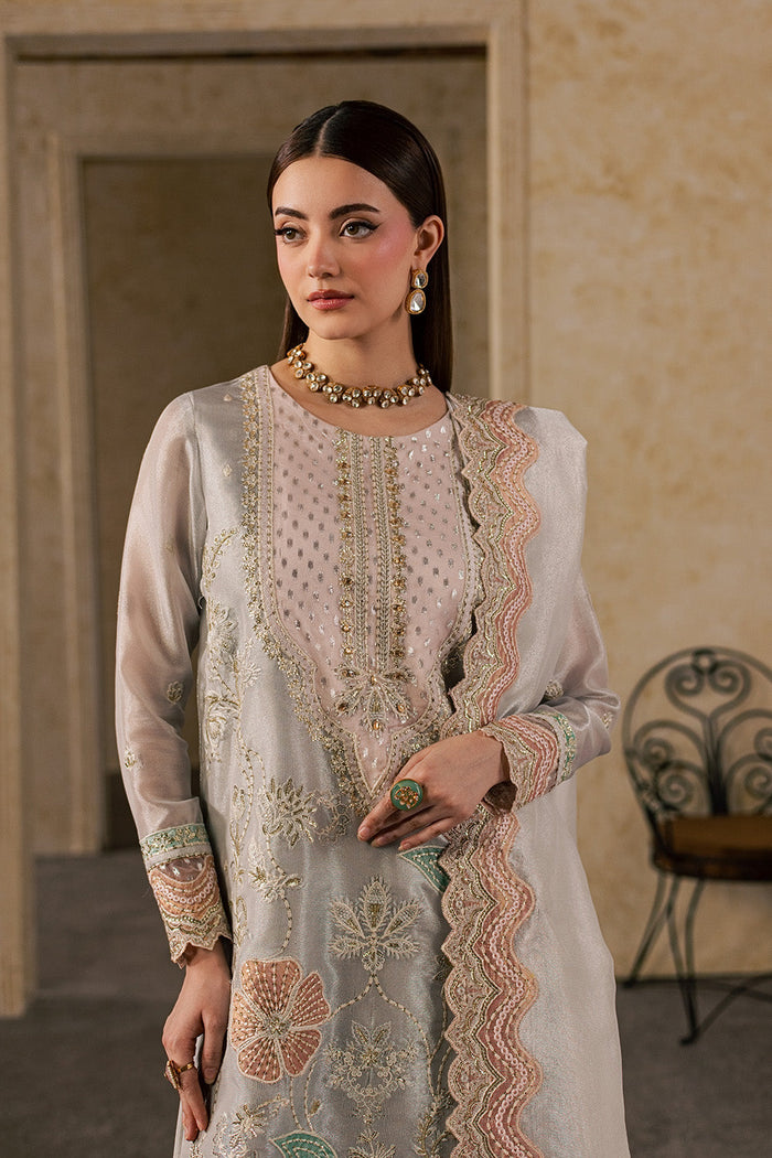 Silvered Mist - Msu6938