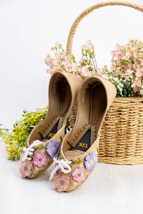 Wildflower Charm Khussa