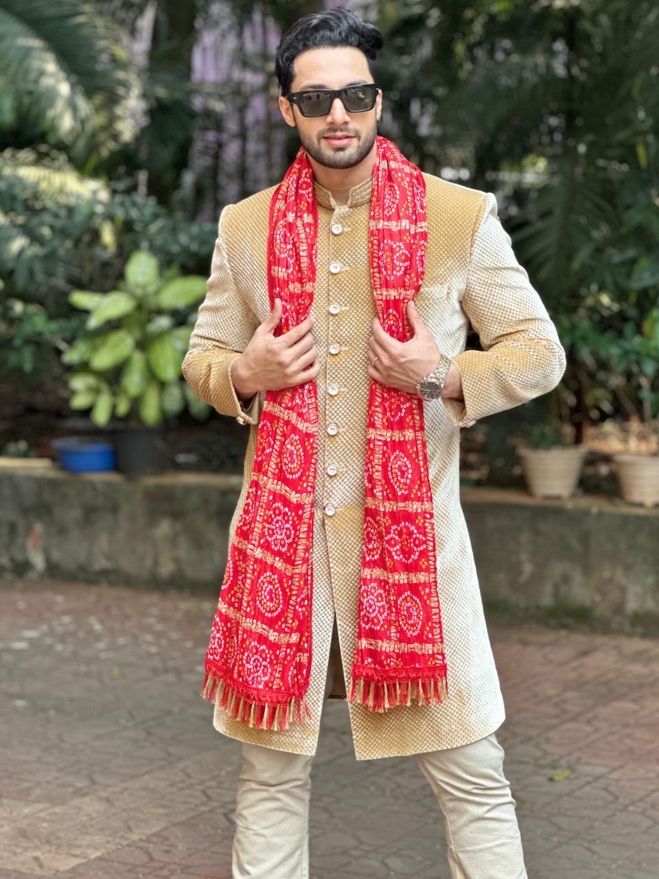 Men's Red Bandhini Printed Crushed Silk Blend Dupatta for Kurta/Sherwani/Achkan