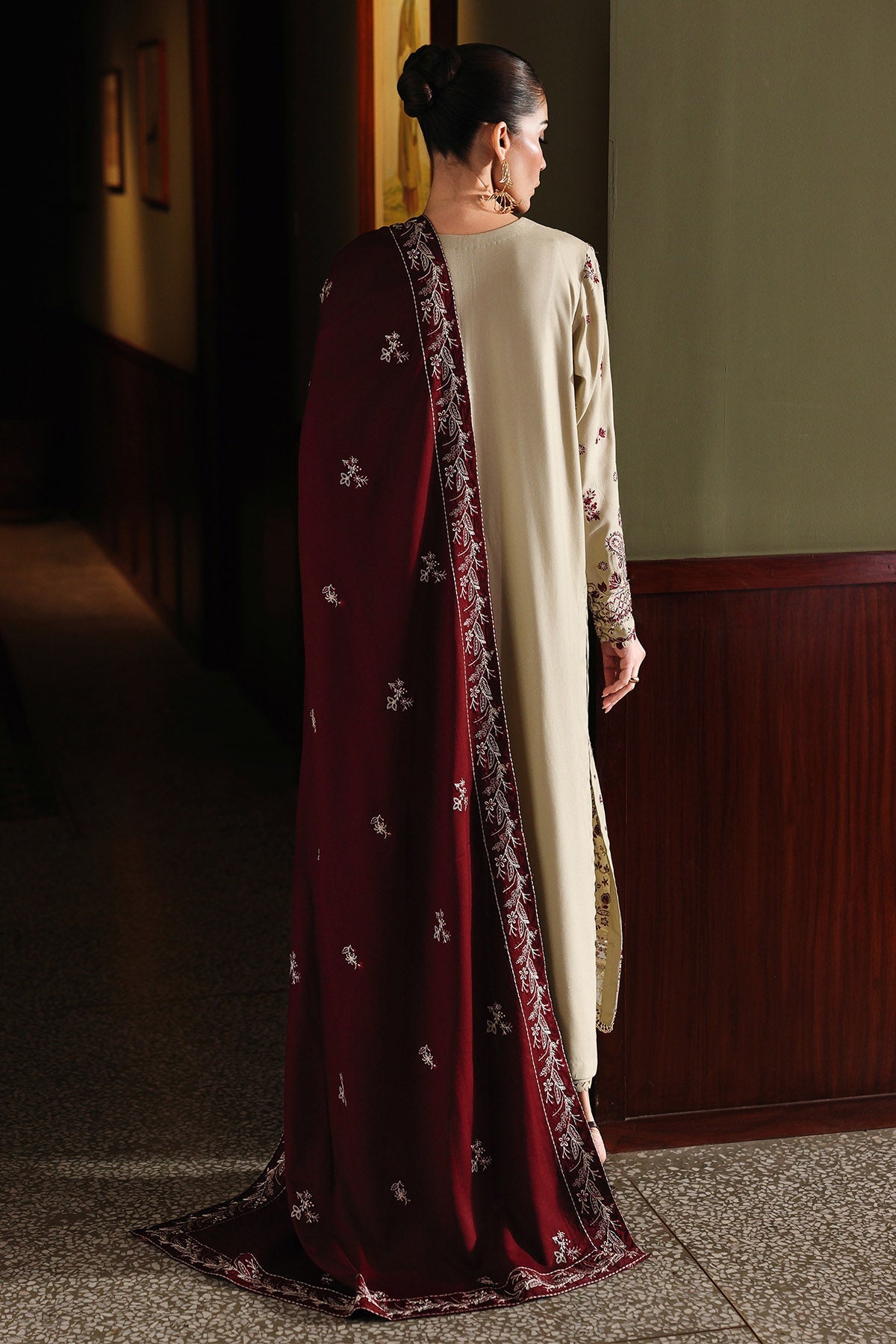 Embroidered Marina NE-278