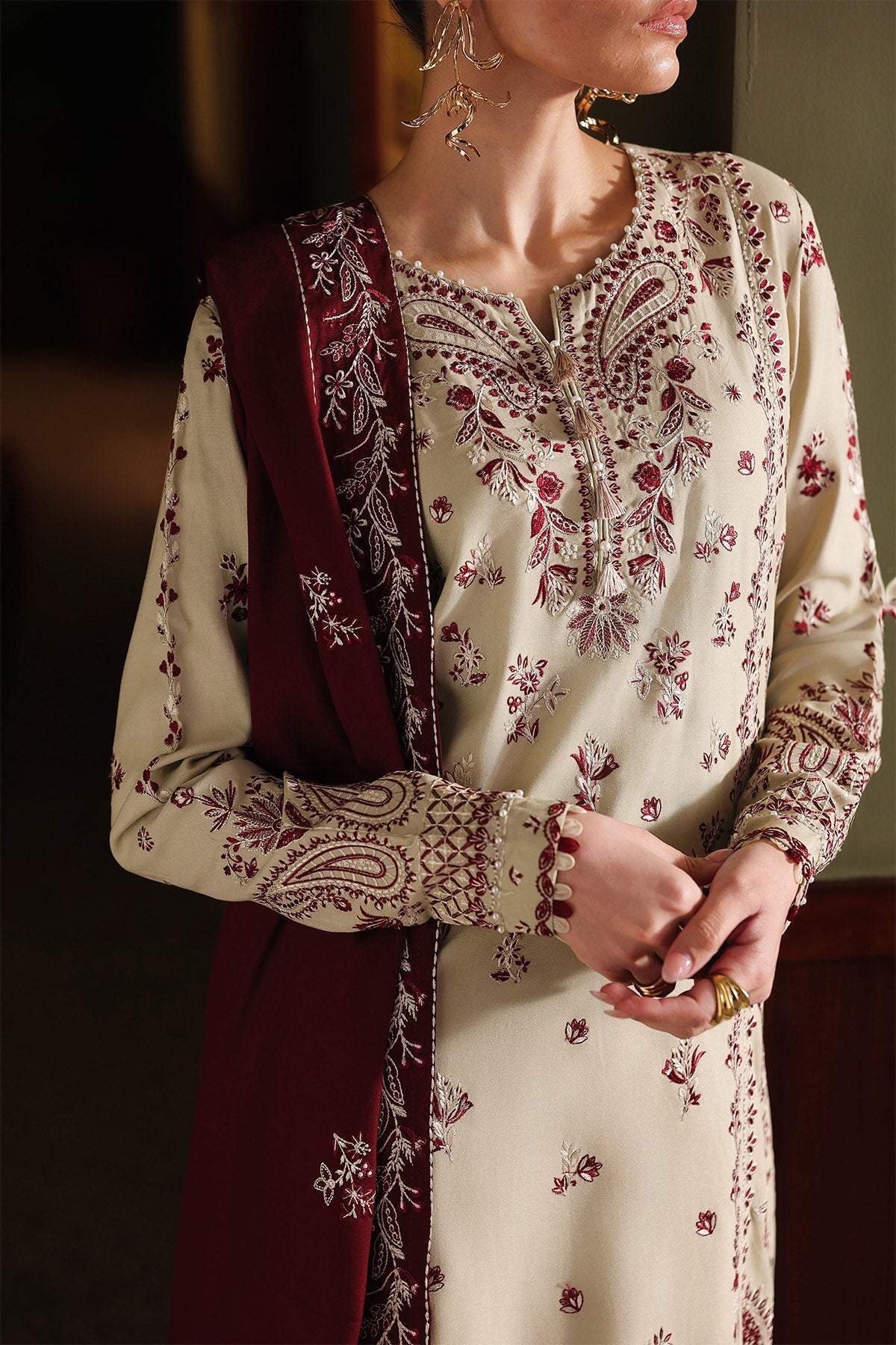 Embroidered Marina NE-278
