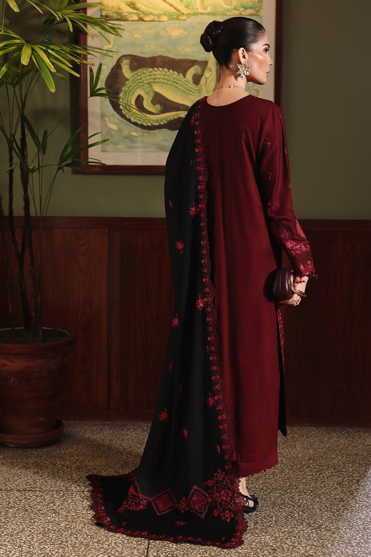 Embroidered Marina NE-280