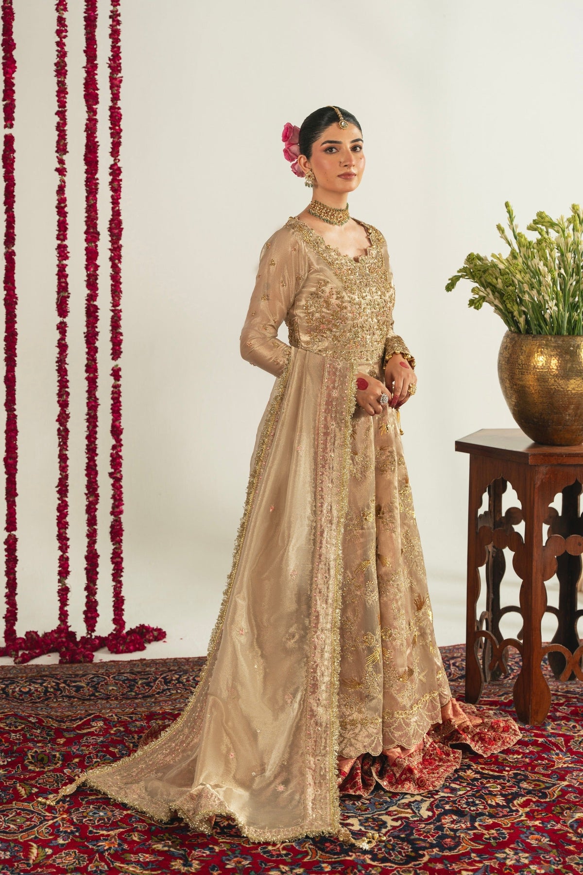 Gold Rania Kalidaar