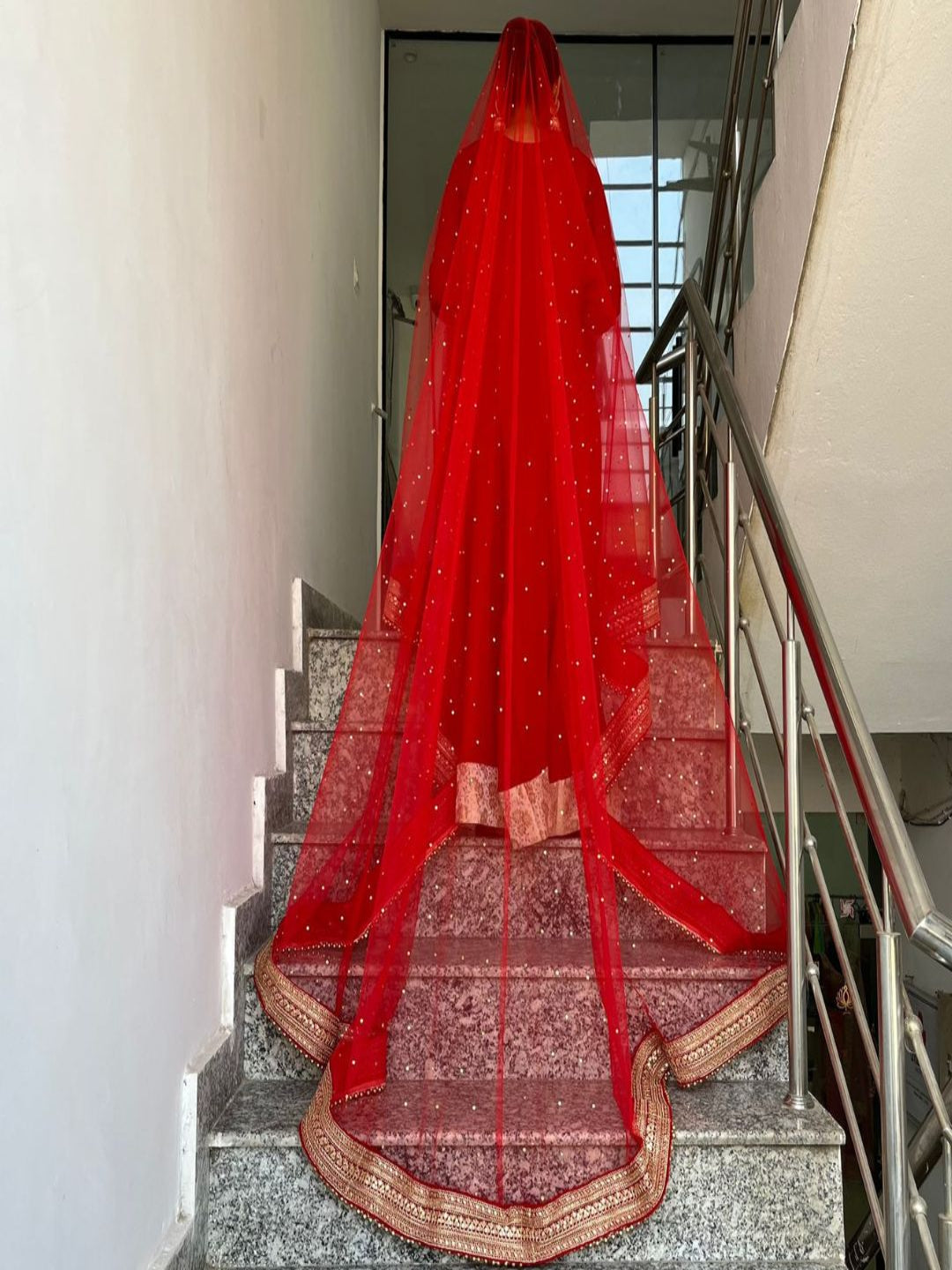 Bridal Veil Red Queen Net Stone Embroidered Veil