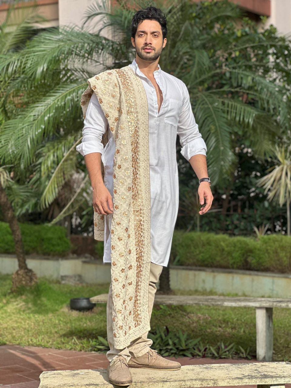 Cream Georgette Lucknowi Work Dupatta with Gotta Patti Work Men's Dupatta for Kurta/Sherwani/Achkan