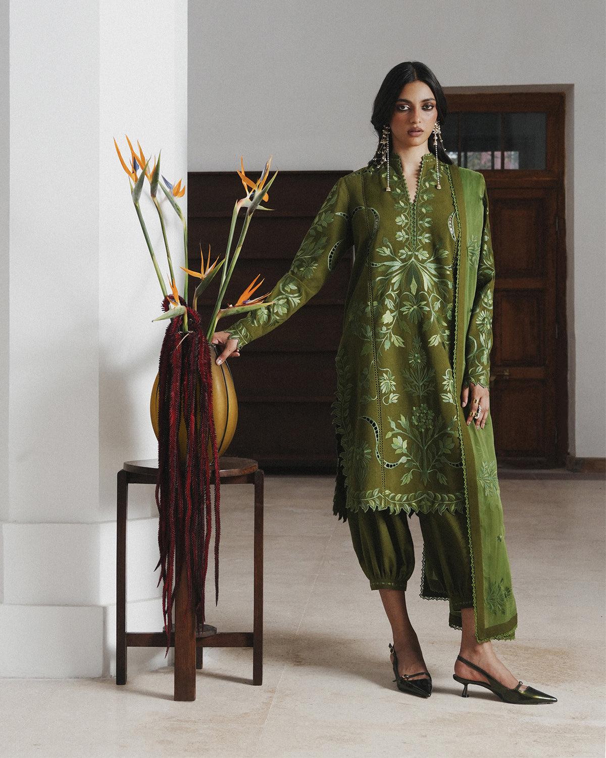 Jugnu Karandi AW26 Zinia olive green