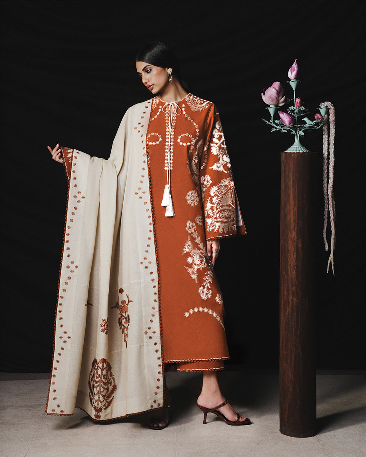 Jugnu Karandi AW26 Tazetta dark pumpkin