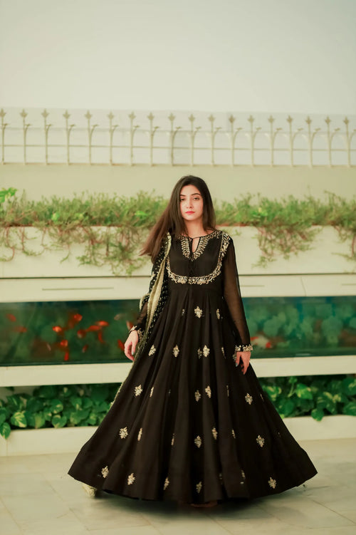 SOLID BLACK LONG FLARED HAND EMBELLISHED ANARKALI SET WITH PAJAMA AND DUPATTA