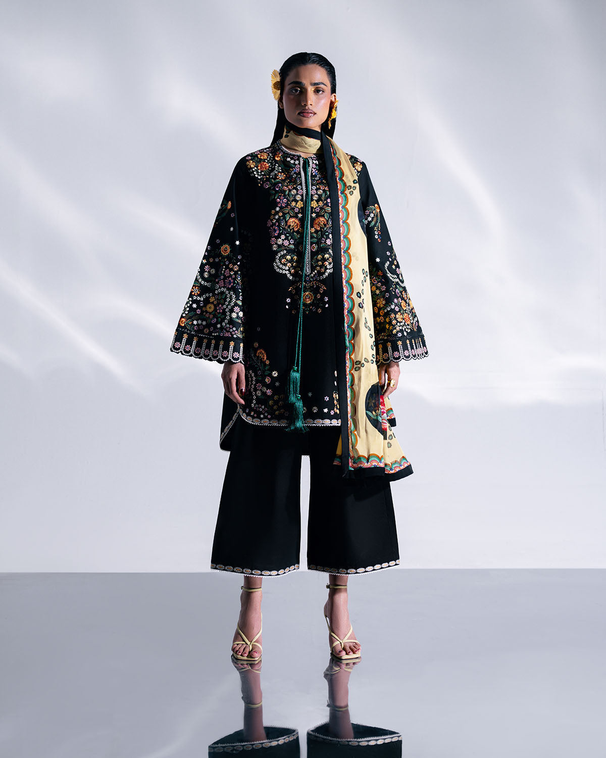 Aya - Jugnu Lahore